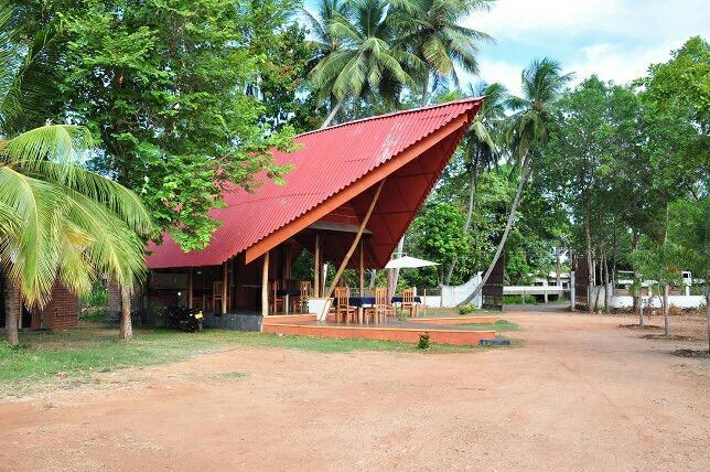 Aliya Pink France Guesthouse Habarana Exterior photo